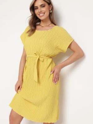 Zdjęcie produktu Żółta Sukienka z Krótkim Rękawem i Materiałowym Paskiem Ellata