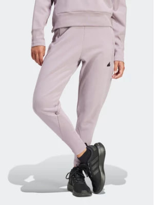 Zdjęcie produktu adidas Spodnie dresowe Z.N.E. Winterized IS4334 Fioletowy Regular Fit
