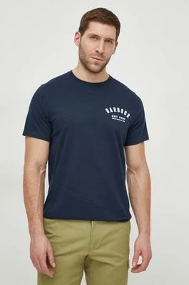 Zdjęcie produktu Barbour t-shirt bawełniany męski kolor granatowy z nadrukiem