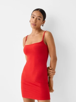 Zdjęcie produktu Bershka Sukienka Midi Na Ramiączkach Z Prążkowanego Materiału Kobieta Czerwony