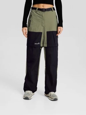 Zdjęcie produktu Bershka Techniczne Spodnie Z Nylonu Z Kolorowymi Panelami Kobieta Khaki