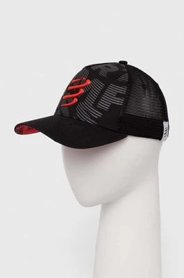 Zdjęcie produktu Compressport czapka z daszkiem Trucker Cap kolor czarny wzorzysta CU00008B