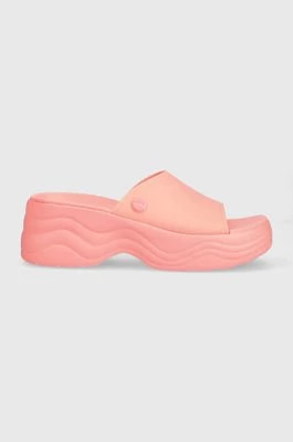 Zdjęcie produktu Crocs klapki Skyline Slide damskie kolor różowy na platformie 208182