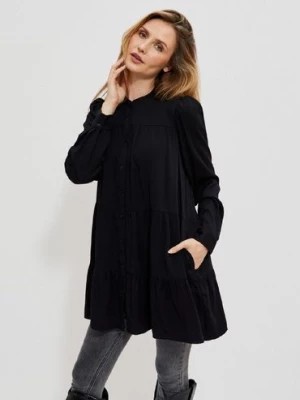 Zdjęcie produktu Czarna koszula damska z falbanką i długim rękawem Moodo