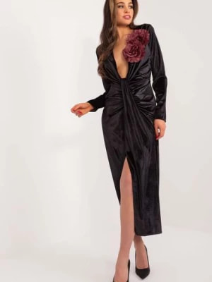 Zdjęcie produktu Czarna welurowa sukienka damska wieczorowa midi z rozcięciem Lakerta