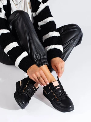 Zdjęcie produktu Czarne damskie buty sportowe sneakersy Shelovet Merg