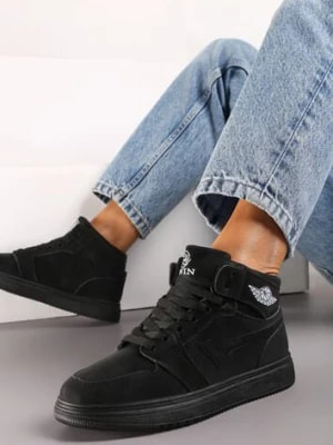 Zdjęcie produktu Czarne Wysokie Sneakersy na Płaskiej Podeszwie Ozdobione Przeszyciami Biacara