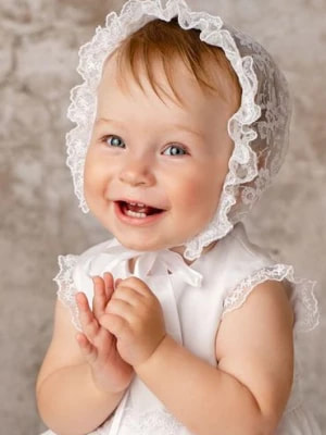 Zdjęcie produktu Czepek Marianna do chrztu dla dziewczynki - biały Balumi