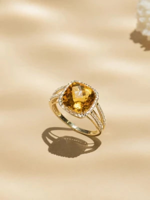 Zdjęcie produktu ATELIER DU DIAMANT Złoty pierścionek "Divine" z diamentami rozmiar: 48