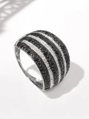 Zdjęcie produktu DIAMOND & CO Złoty pierścionek "Maeva" z diamentami rozmiar: 56