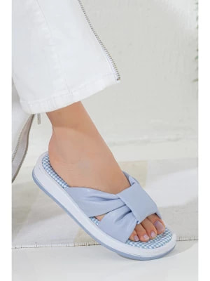 Zdjęcie produktu Fnuun Shoes Klapki w kolorze błękitnym rozmiar: 36
