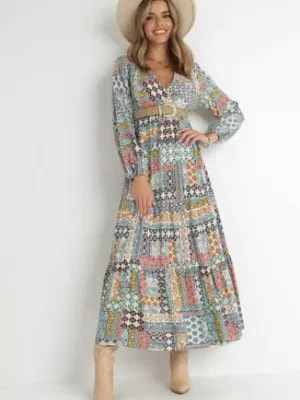 Zdjęcie produktu Jasnoniebieska Sukienka z Kopertowym Dekoltem w Patchworkowy Wzór Betey