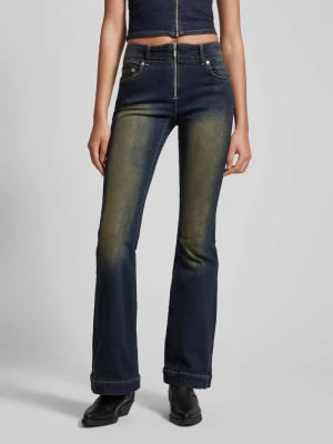 Zdjęcie produktu Jeansy o rozkloszowanym kroju z przetarciami i zamkiem błyskawicznym model ‘Inferno’ Weekday