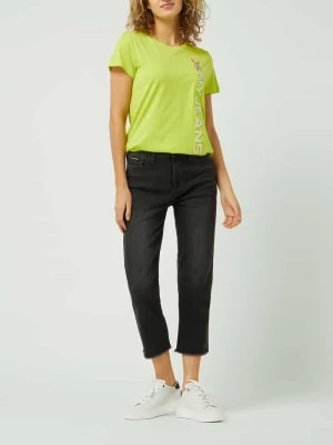 Zdjęcie produktu Jeansy skrócone ze średnim stanem o kroju straight fit z dodatkiem streczu model ‘Rivington’ DKNY Jeans