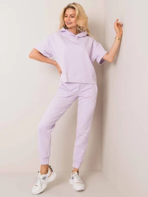Zdjęcie produktu Komplet dresowy jasny fioletowy casual sportowy bluza i spodnie dekolt okrągły rękaw krótki nogawka ze ściągaczem długość długa kaptur Merg
