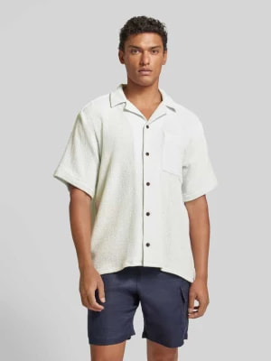 Zdjęcie produktu Koszula casualowa o kroju regular fit z kieszenią na piersi GABBA