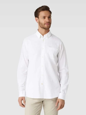 Zdjęcie produktu Koszula lniana o kroju tailored fit z kieszenią na piersi model 'NELSON' Barbour