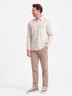 Zdjęcie produktu Męska bawełniana koszula REGULAR FIT z kieszeniami zapinanymi na guziki - kremowa V1 OM-SHCS-0146
 -                                    M