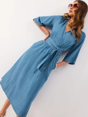 Zdjęcie produktu Niebieska sukienka midi z lyocellu TARANKO