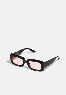 Zdjęcie produktu Okulary przeciwsłoneczne Even&Odd