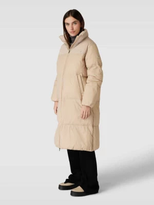 Zdjęcie produktu Płaszcz pikowany z aplikacją z logo model ‘NEW YORK PUFFER MAXI’ Tommy Hilfiger
