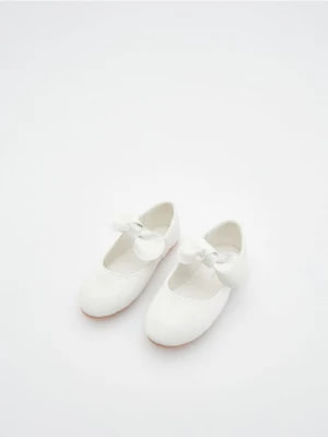 Zdjęcie produktu Reserved - Klasyczne baleriny z kokardką - Biały