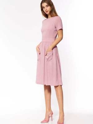 Zdjęcie produktu Różowa wiskozowa sukienka bez pleców Merg
