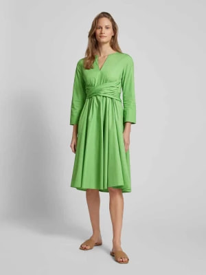 Zdjęcie produktu Sukienka midi w kwiatowe wzory MAX&Co.