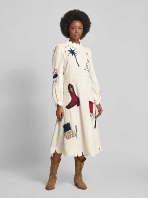 Zdjęcie produktu Sukienka midi z wyhaftowanym motywem model ‘Katara’ Stella Nova