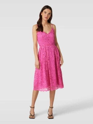 Zdjęcie produktu Sukienka mini z obszyciem koronką model ‘Lucerna’ YAS