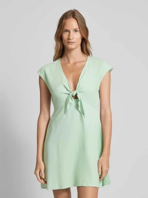 Zdjęcie produktu Sukienka mini z wiązanym detalem model ‘MYMILO’ Vero Moda