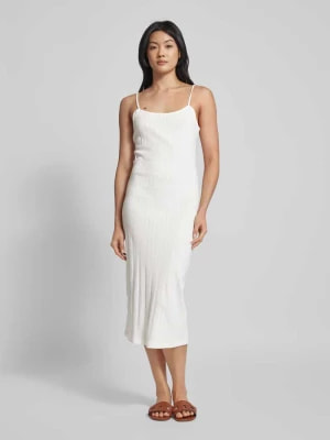 Zdjęcie produktu Sukienka o długości do kolan z fakturowanym wzorem model 'VMJULIETA' Aware