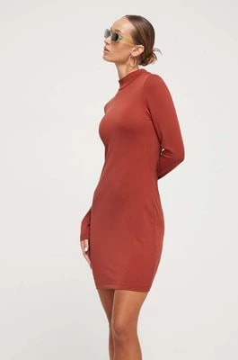 Zdjęcie produktu Superdry sukienka kolor brązowy mini dopasowana