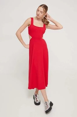 Zdjęcie produktu Superdry sukienka kolor czerwony midi rozkloszowana