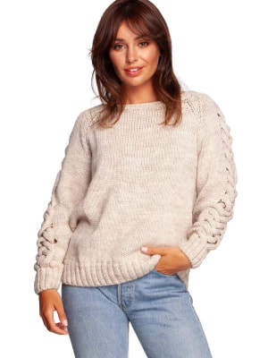 Zdjęcie produktu Sweter damski wełniany z warkoczami na rękawach beżowy BE Knit