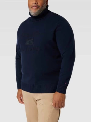 Zdjęcie produktu Sweter z dzianiny PLUS SIZE z wyhaftowanym logo Tommy Hilfiger Big & Tall