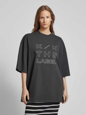 Zdjęcie produktu T-shirt o kroju oversized z nadrukiem z logo Karo Kauer