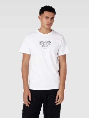 Zdjęcie produktu T-shirt z prążkowanym okrągłym dekoltem mister tee