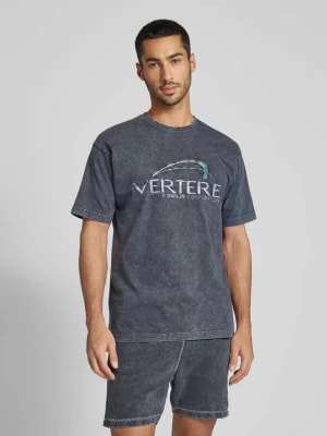 Zdjęcie produktu T-shirt z wyhaftowanym logo Vertere
