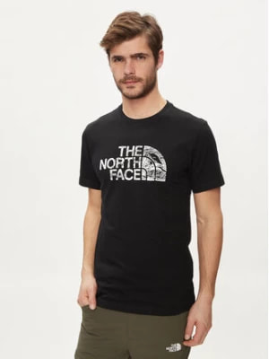 Zdjęcie produktu The North Face T-Shirt Woodcut Dome NF0A87NX Czarny Regular Fit