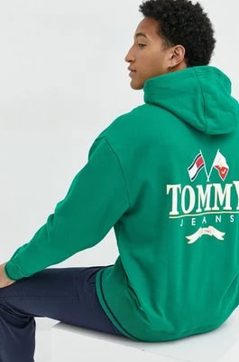 Zdjęcie produktu Tommy Jeans bluza bawełniana męska kolor zielony z kapturem z nadrukiem