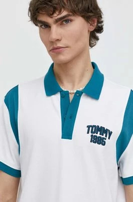 Zdjęcie produktu Tommy Jeans polo bawełniane kolor biały wzorzysty DM0DM18919