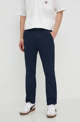 Zdjęcie produktu Tommy Jeans spodnie męskie kolor granatowy dopasowane DM0DM19166