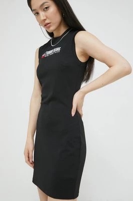 Zdjęcie produktu Tommy Jeans sukienka DW0DW13833.9BYY kolor czarny mini dopasowana