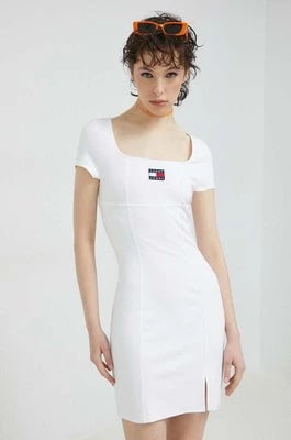 Zdjęcie produktu Tommy Jeans sukienka kolor biały mini prosta