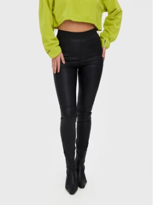 Zdjęcie produktu Vero Moda Spodnie z imitacji skóry Storm 10270787 Czarny Slim Fit