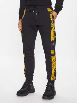 Zdjęcie produktu Versace Jeans Couture Spodnie dresowe 75GAA3C0 Czarny Regular Fit