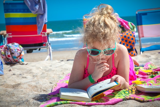 wakacje na plaży z dzieckiem